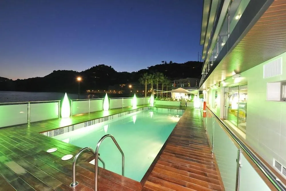 On Aleta Room (Adults Only) 阿尔姆尼卡