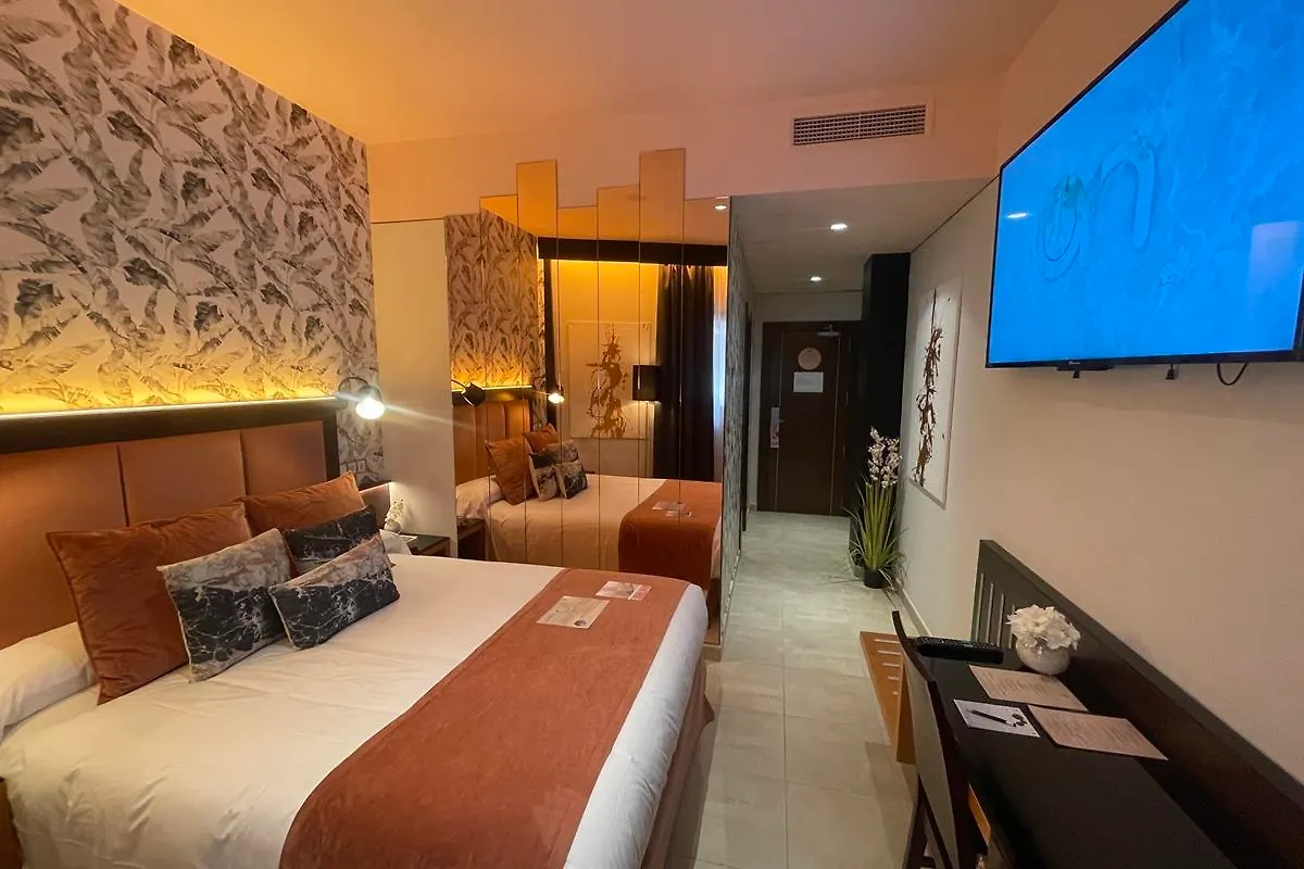 On Aleta Room (Adults Only) 阿尔姆尼卡